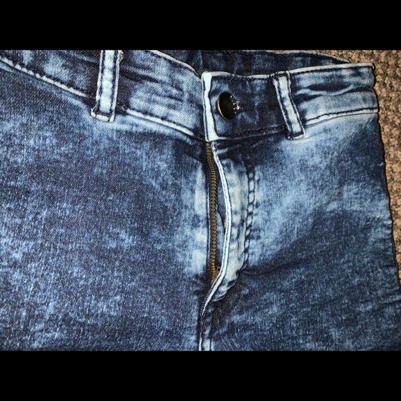 PACKAGE DEAL! SIZE 2 SHORTS (2 PAIR)! - Picture 4 of 8